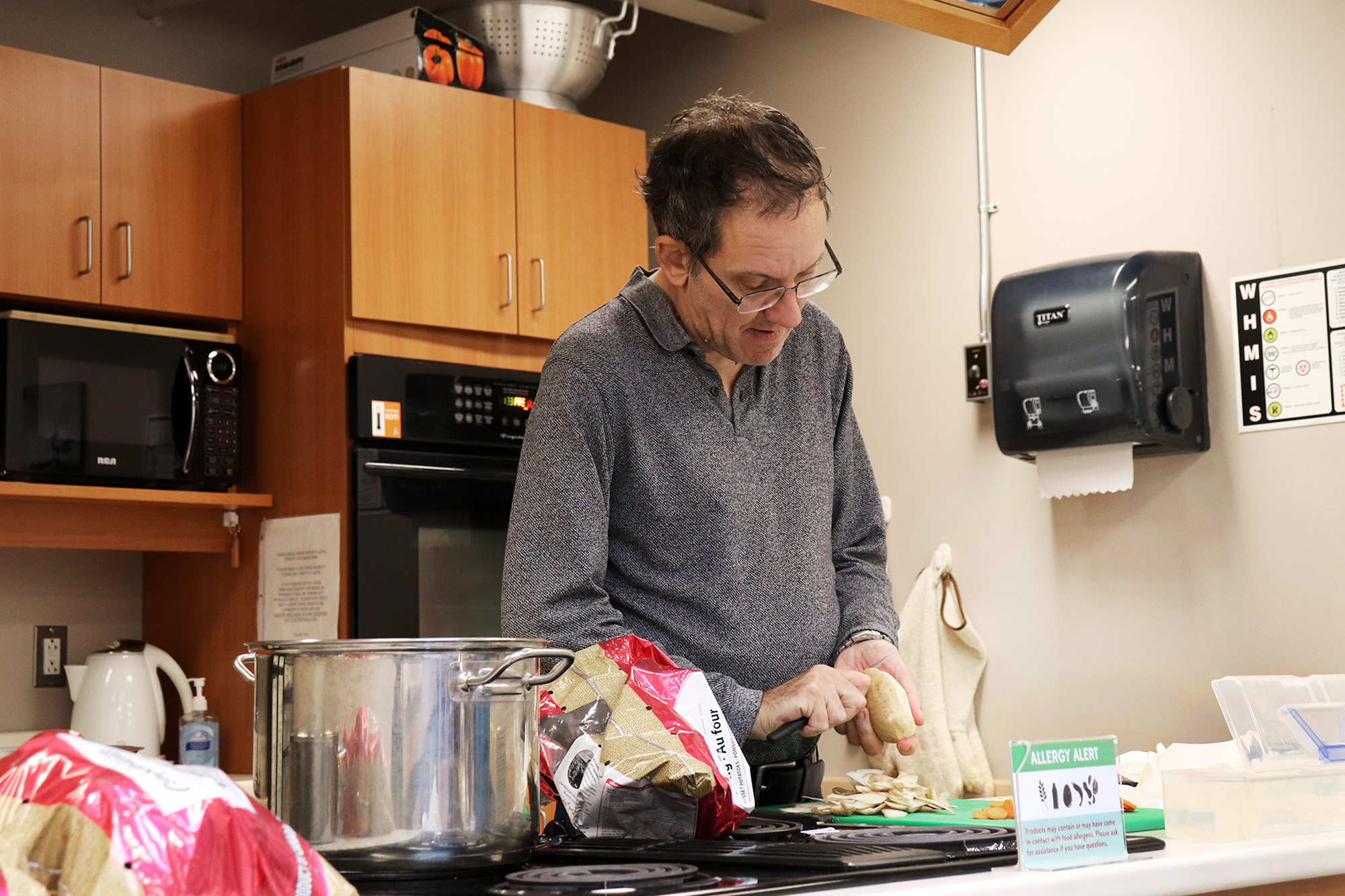Daryl Mombourquette attended the cooking course for his partner.
