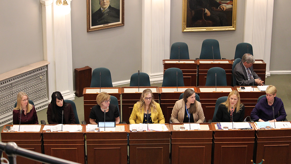 Representatives from the Department of Health and Wellness and the College of Dental Hygienists of Nova Scotia meeting the Standing Committee on Health at the Nova Scotia Legislature