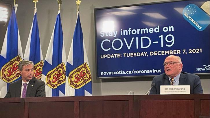 Premier Tim Houston and chief medical officer of health, Dr. Robert Strang, at Tuesday's COVID briefing.