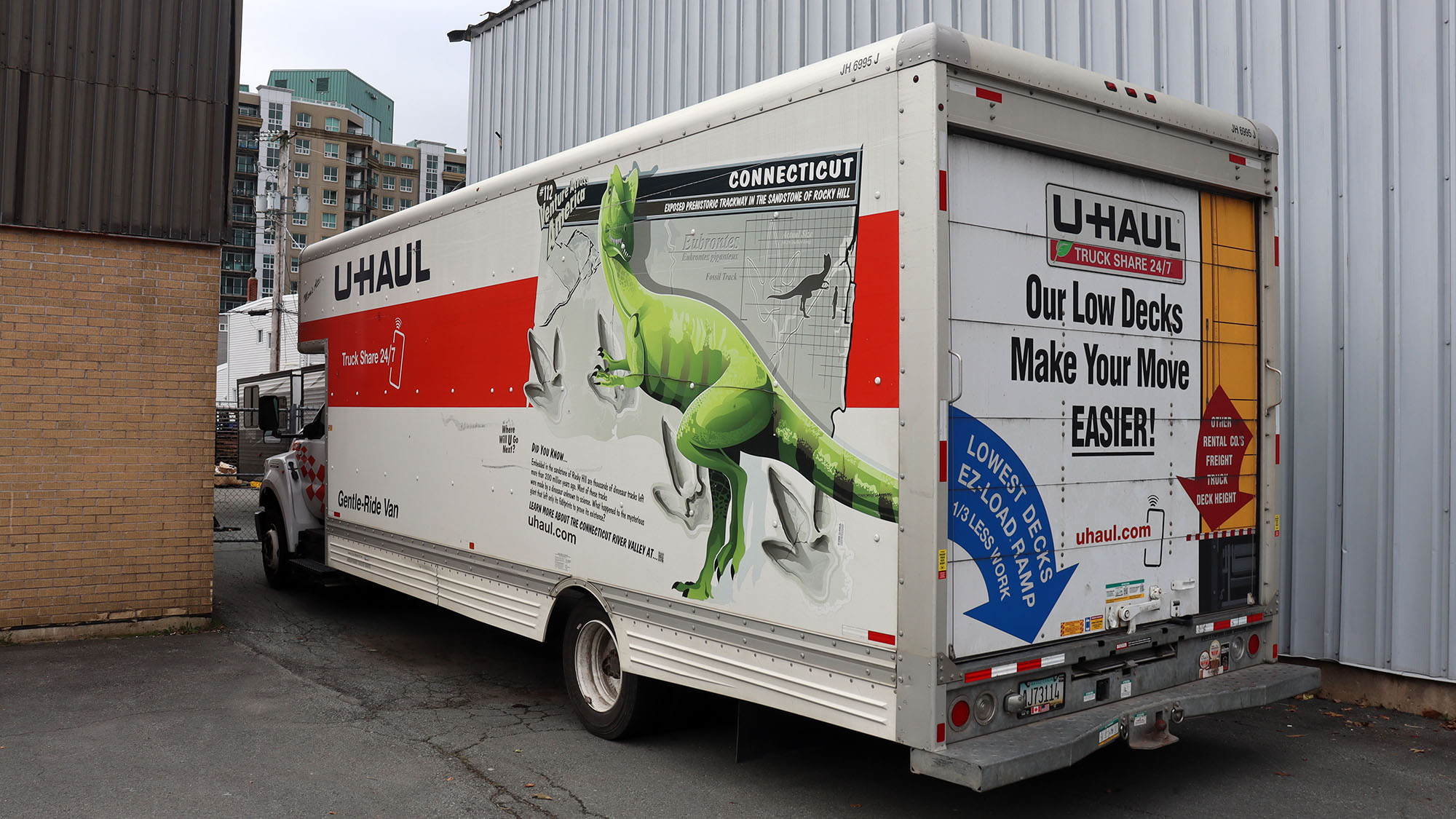 Shelter Movers uses companies like U-Haul to help their clients escape domestic abuse.