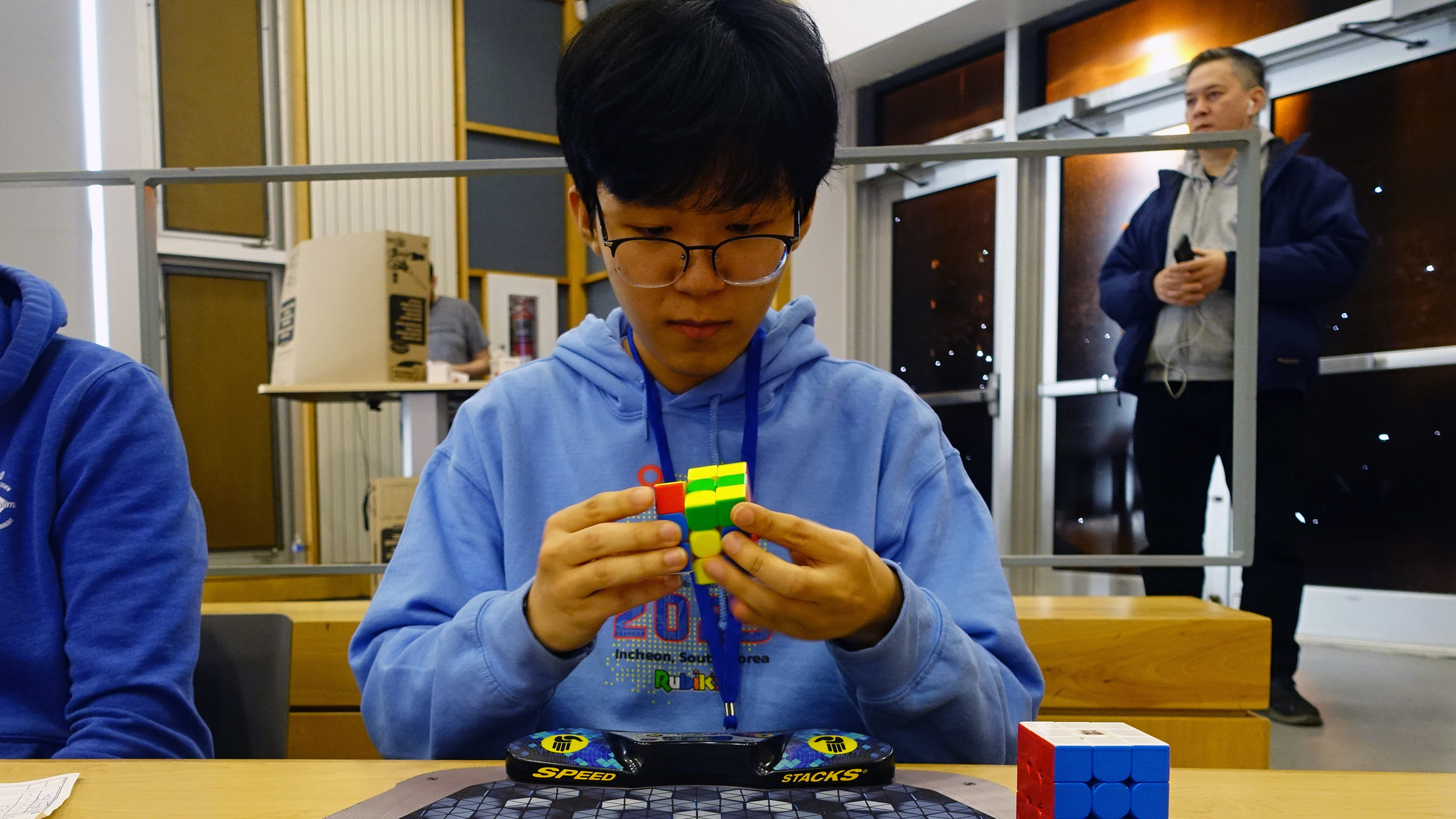 Seungmin Lee solving a 3x3 cube at Speedcubing Halifax Fall