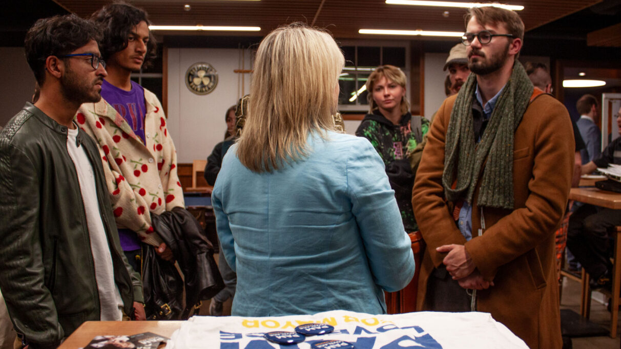 Lovelace speaks to young voters at the HMCS King’s Wardroom in the University of King’s College in South End Halifax. Throughout her campaign, Lovelace encouraged groups that are traditionally underrepresented in municipal elections, such as young people and new Canadians, to come out and vote.