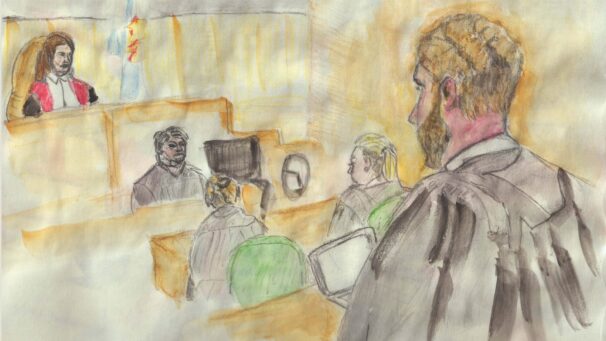 A watercolour and pencil sketch of a courtroom. In the foreground is a view from the back of a lawyer's head and shoulders. The background shows two other lawyers, a municipal clerk, and the judge.