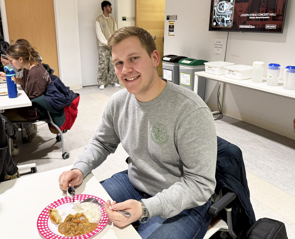 Erland Myhre Hammersborg, a Norwegian exchange student, tried some Chinese food for the first time.